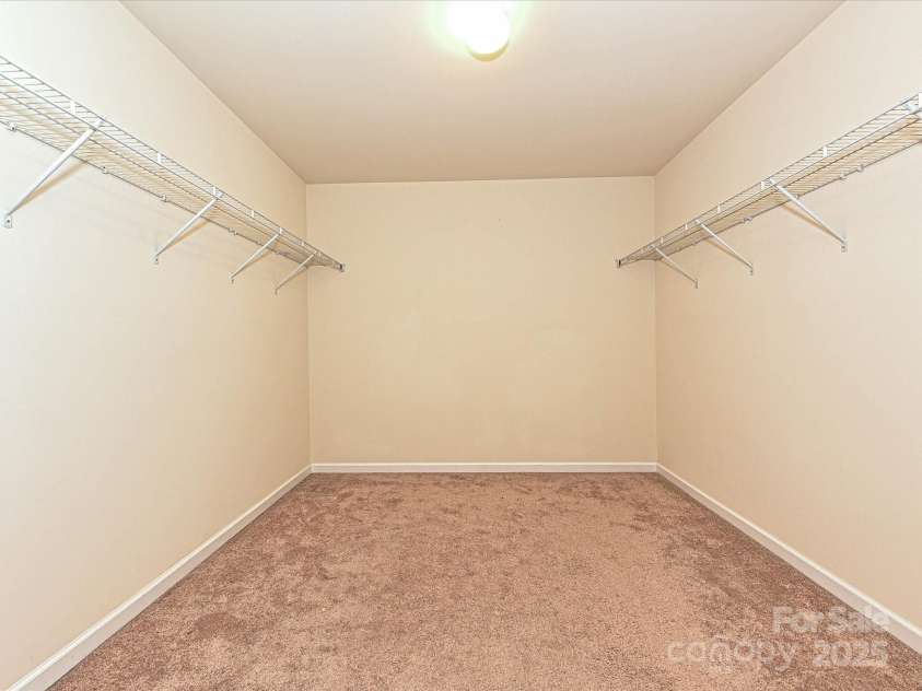 9027 Gray Willow Road, Charlotte, NC 28227.  MLS# CAR4259088, YatesRealty ID 21931. 