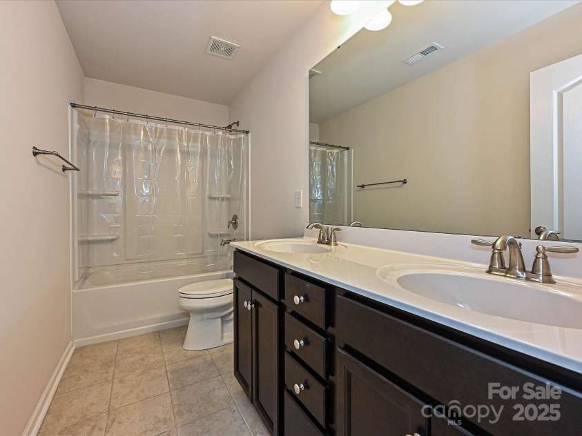 9027 Gray Willow Road, Charlotte, NC 28227.  MLS# CAR4259088, YatesRealty ID 21931. 