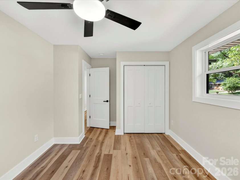 3132 Sudbury Road, Charlotte, NC 28205.  MLS# CAR4373798, YatesRealty ID 21932. 