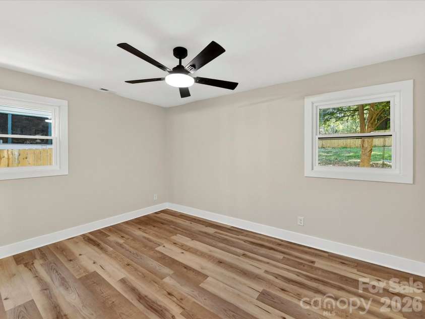 3132 Sudbury Road, Charlotte, NC 28205.  MLS# CAR4373798, YatesRealty ID 21932. 