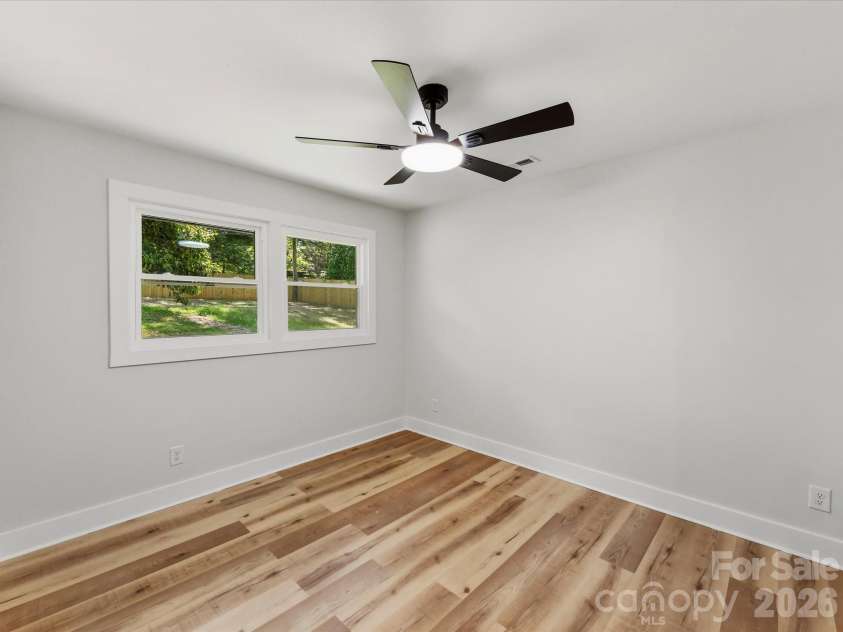 3132 Sudbury Road, Charlotte, NC 28205.  MLS# CAR4373798, YatesRealty ID 21932. 