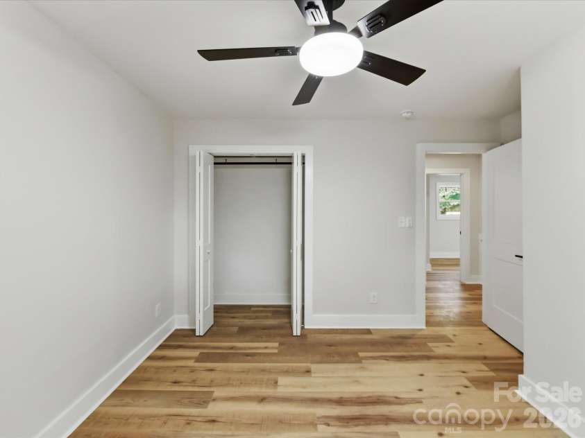 3132 Sudbury Road, Charlotte, NC 28205.  MLS# CAR4373798, YatesRealty ID 21932. 