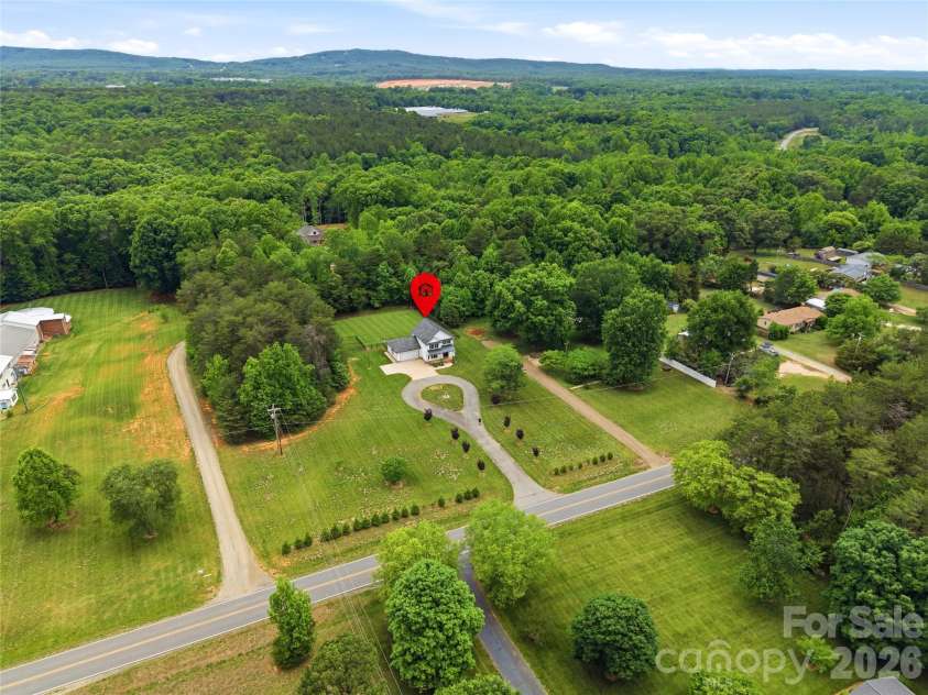 4945 Grassy Creek Road, Denver, NC 28037.  MLS# CAR4380541, YatesRealty ID 21933. Charming home tucked off Grassy Creek Rd on almost 1 acre.