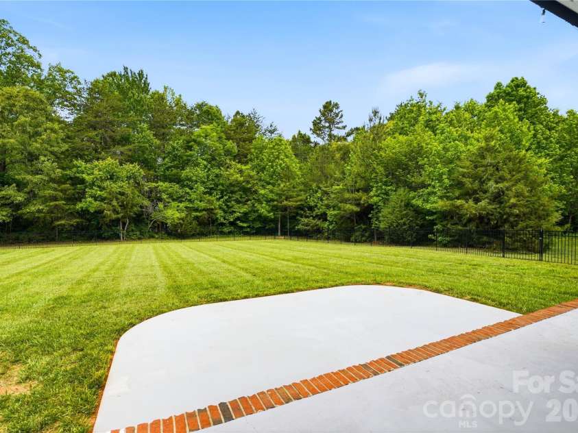 4945 Grassy Creek Road, Denver, NC 28037.  MLS# CAR4380541, YatesRealty ID 21933. Patio Walkout