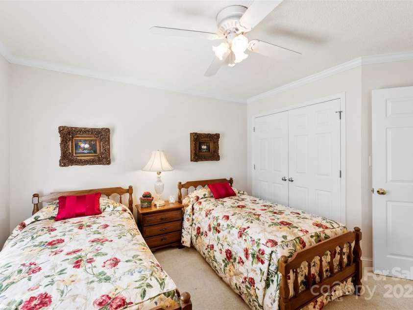 600 Queens Road, Cherryville, NC 28021.  MLS# CAR4272279, YatesRealty ID 21933. 