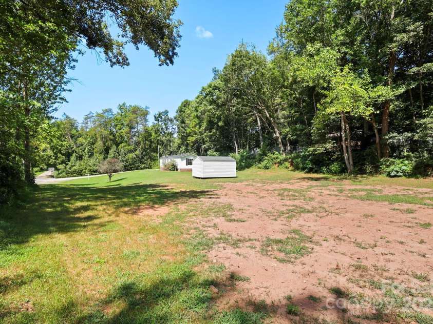 1884 Kensway Drive, Hudson, NC 28638.  MLS# CAR4287271, YatesRealty ID 21934. 