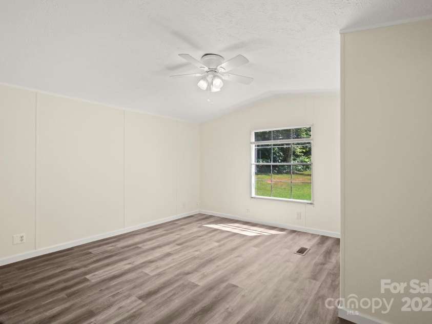 1884 Kensway Drive, Hudson, NC 28638.  MLS# CAR4287271, YatesRealty ID 21934. Bedroom 2