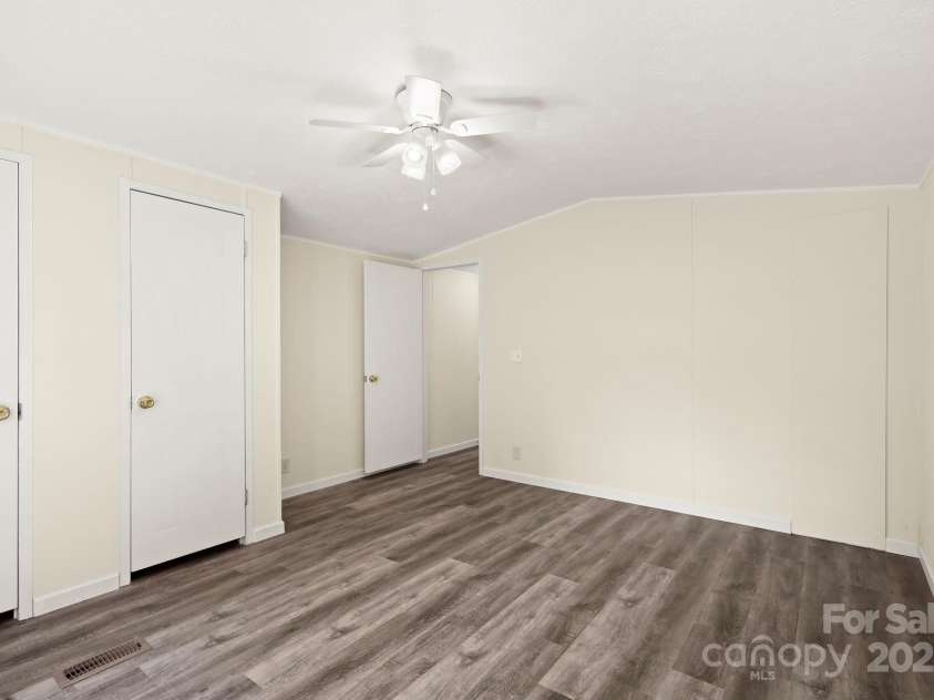 1884 Kensway Drive, Hudson, NC 28638.  MLS# CAR4287271, YatesRealty ID 21934. Bedroom 2