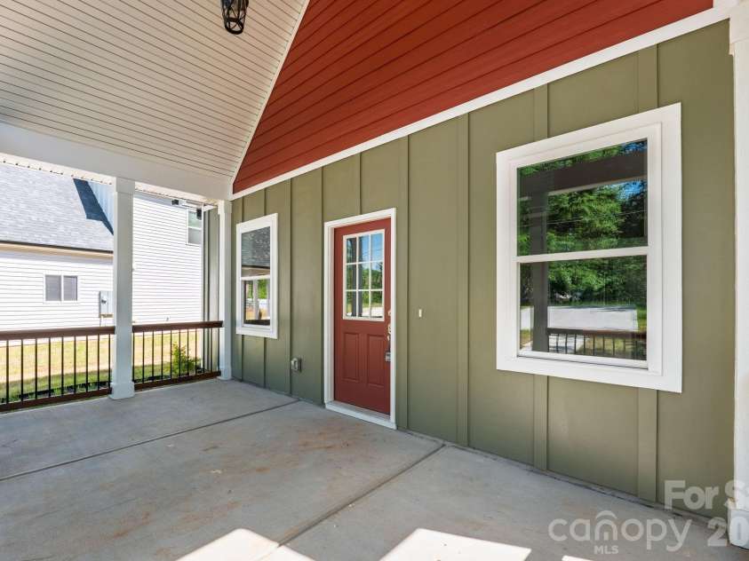 510 North Mulberry Street, Cherryville, NC 28021.  MLS# CAR4374102, YatesRealty ID 21934. 