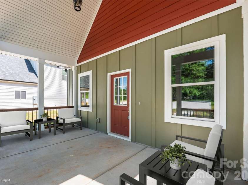 510 North Mulberry Street, Cherryville, NC 28021.  MLS# CAR4374102, YatesRealty ID 21934. 