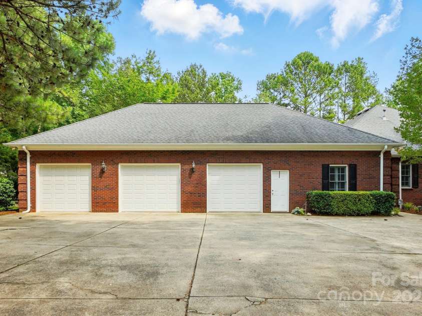 102 Rosewood Lane, Locust, NC 28097.  MLS# CAR4265342, YatesRealty ID 21935. 