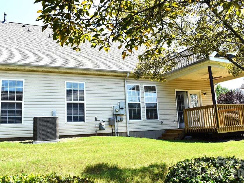 10932 STONE TRAIL Road, Charlotte, NC 28213.  MLS# CAR4410560, YatesRealty ID 21935. Rear