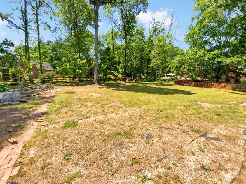 1507 Chadmore Lane, Concord, NC 28027.  MLS# CAR4254948, YatesRealty ID 21936. 