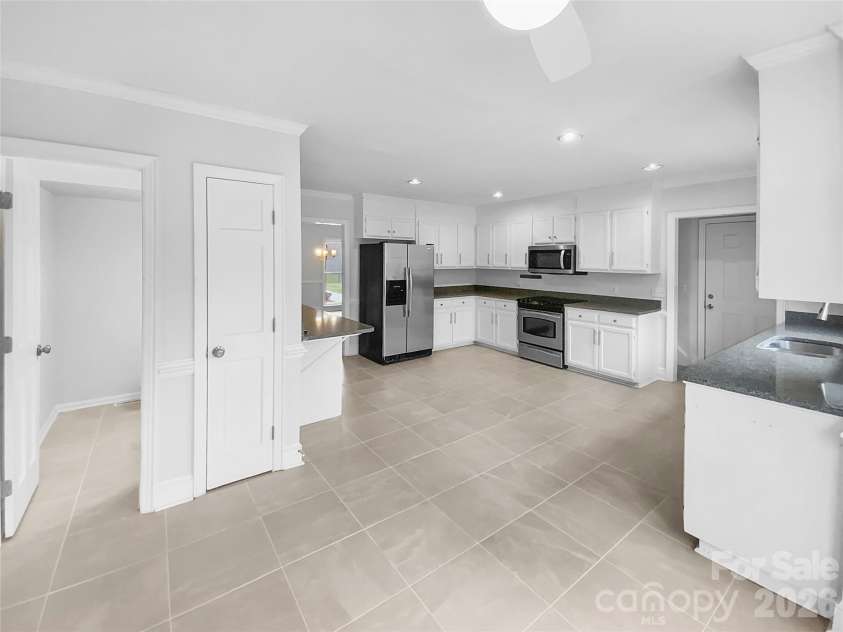 1507 Chadmore Lane, Concord, NC 28027.  MLS# CAR4254948, YatesRealty ID 21936. 