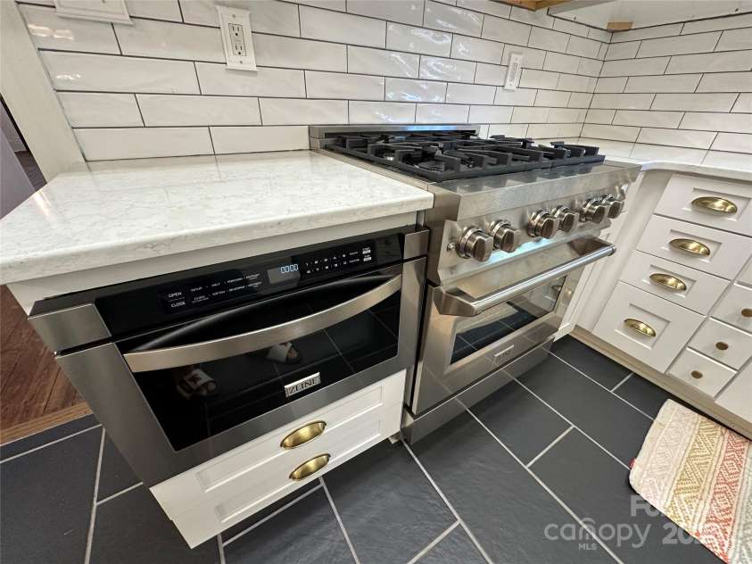 115 Steele Street, Salisbury, NC 28144.  MLS# CAR4277536, YatesRealty ID 21937. 