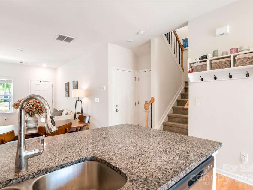 6507 Revolutionary Trail, Charlotte, NC 28217.  MLS# CAR4274185, YatesRealty ID 21938. 