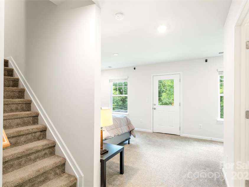 6507 Revolutionary Trail, Charlotte, NC 28217.  MLS# CAR4274185, YatesRealty ID 21938. 