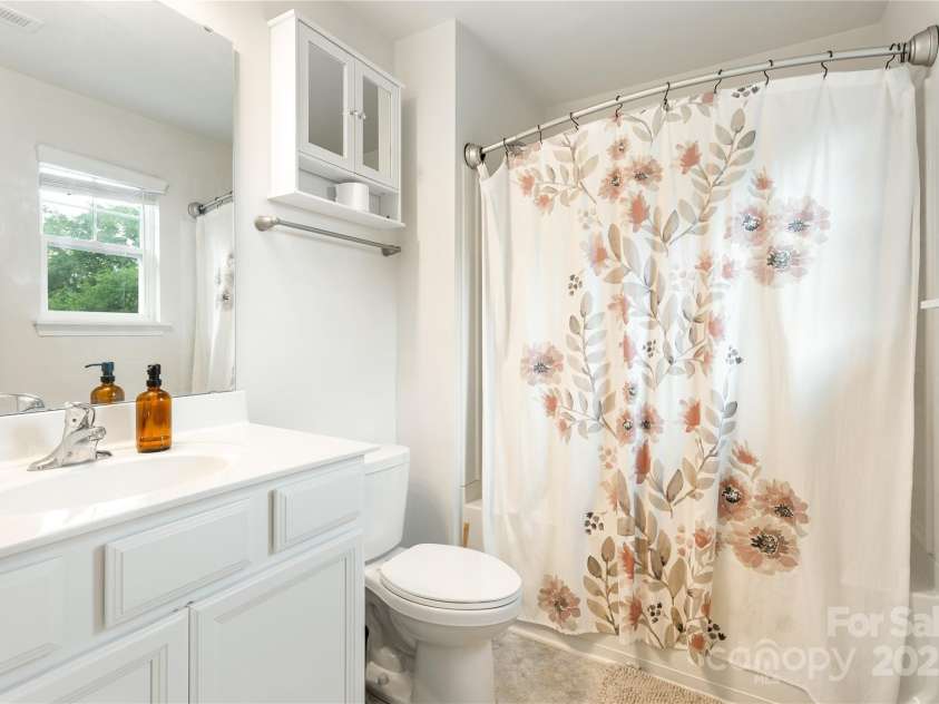 6507 Revolutionary Trail, Charlotte, NC 28217.  MLS# CAR4274185, YatesRealty ID 21938. 