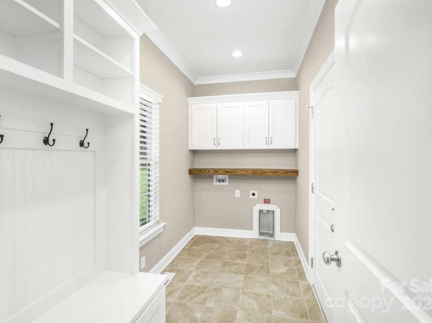 127 Elberon Court, Mocksville, NC 27028.  MLS# CAR4268593, YatesRealty ID 21939. 