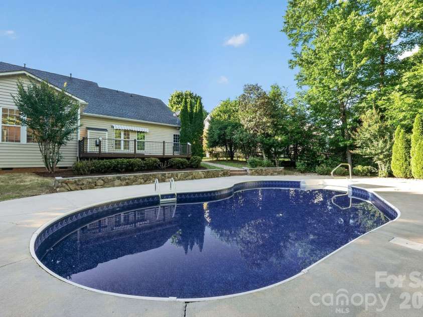 129 Doby Creek Court, Fort Mill, SC 29715.  MLS# CAR4380954, YatesRealty ID 21939. 