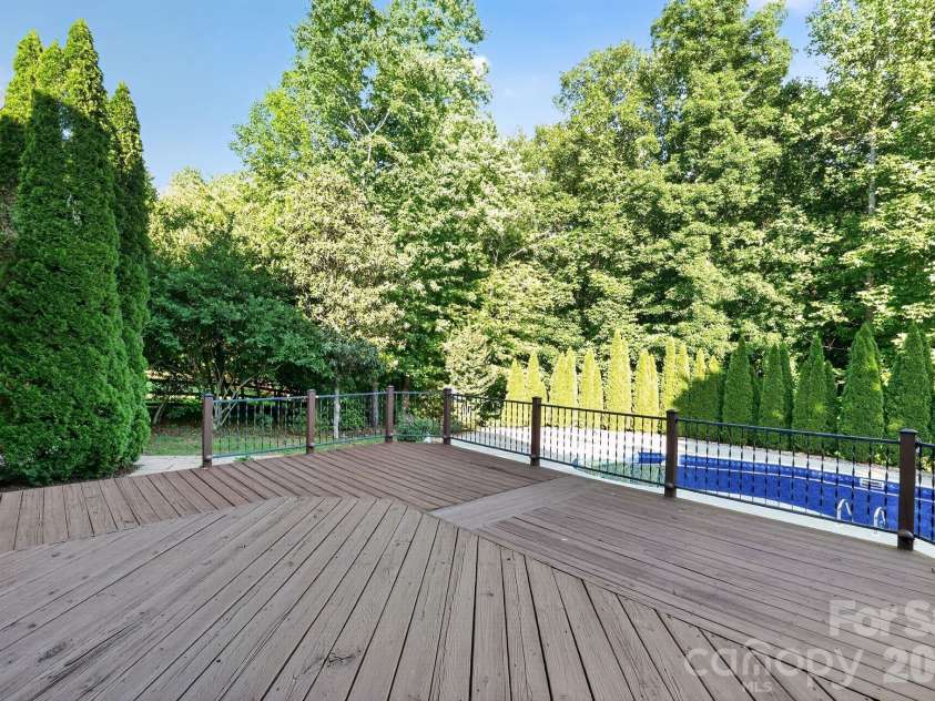 129 Doby Creek Court, Fort Mill, SC 29715.  MLS# CAR4380954, YatesRealty ID 21939. 