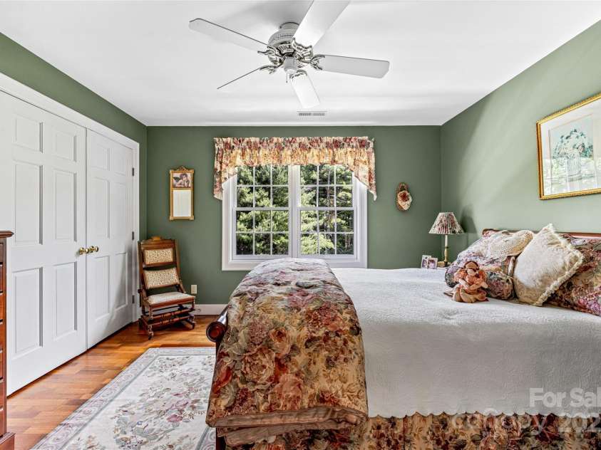 842 Rickel Drive, Hendersonville, NC 28739.  MLS# CAR4273464, YatesRealty ID 2194. 