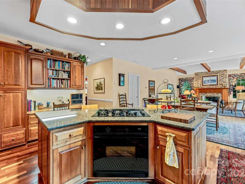 842 Rickel Drive, Hendersonville, NC 28739.  MLS# CAR4273464, YatesRealty ID 2194. 