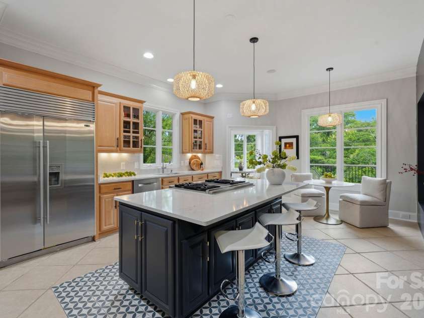 1120 Chollywood Drive, Charlotte, NC 28211.  MLS# CAR4372773, YatesRealty ID 21940. 