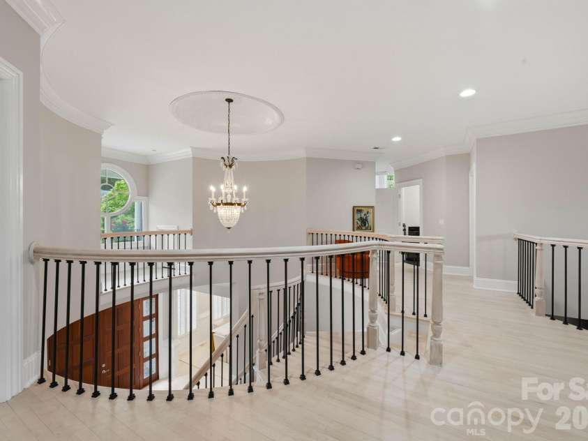 1120 Chollywood Drive, Charlotte, NC 28211.  MLS# CAR4372773, YatesRealty ID 21940. 