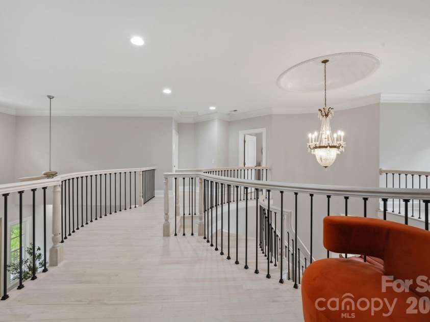 1120 Chollywood Drive, Charlotte, NC 28211.  MLS# CAR4372773, YatesRealty ID 21940. 