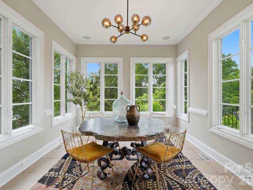 1120 Chollywood Drive, Charlotte, NC 28211.  MLS# CAR4372773, YatesRealty ID 21940. 