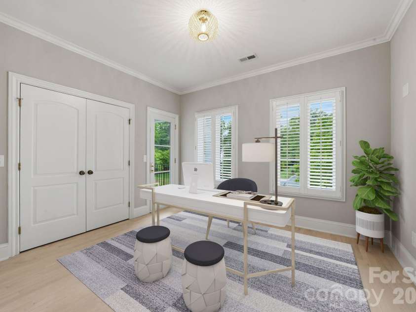 1120 Chollywood Drive, Charlotte, NC 28211.  MLS# CAR4372773, YatesRealty ID 21940. 