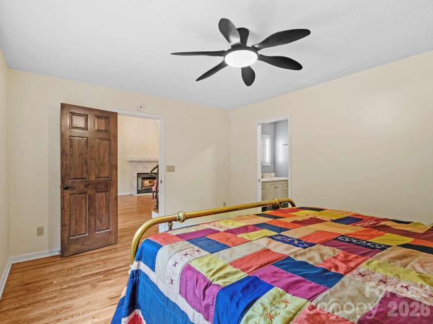 317 Robertson Street, Burnsville, NC 28714.  MLS# CAR4376081, YatesRealty ID 21941. 