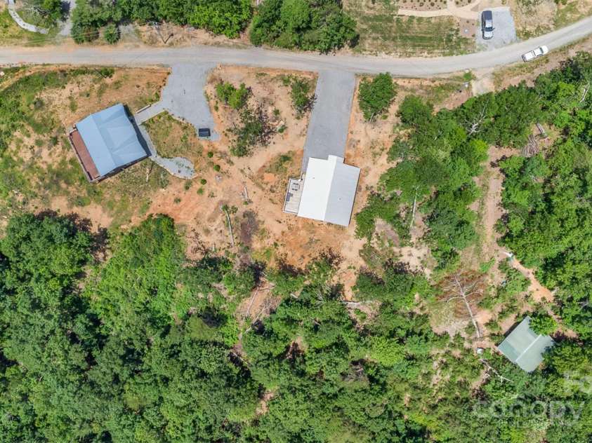 7025 Martin Lane, Morganton, NC 28655.  MLS# CAR4273251, YatesRealty ID 21941. 