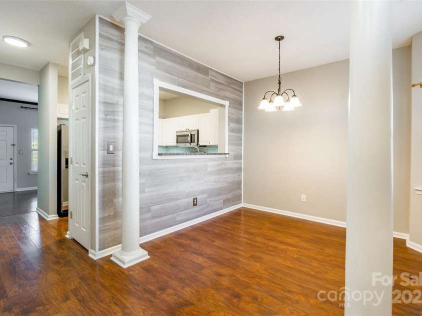 11521 Savannah Creek Drive, Charlotte, NC 28273.  MLS# CAR4273966, YatesRealty ID 21942. 