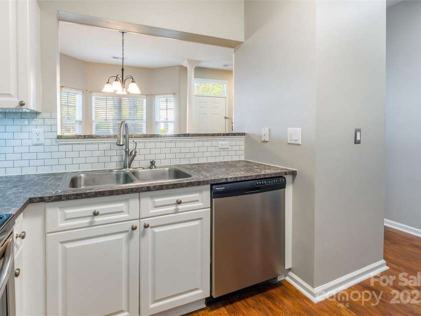 11521 Savannah Creek Drive, Charlotte, NC 28273.  MLS# CAR4273966, YatesRealty ID 21942. 