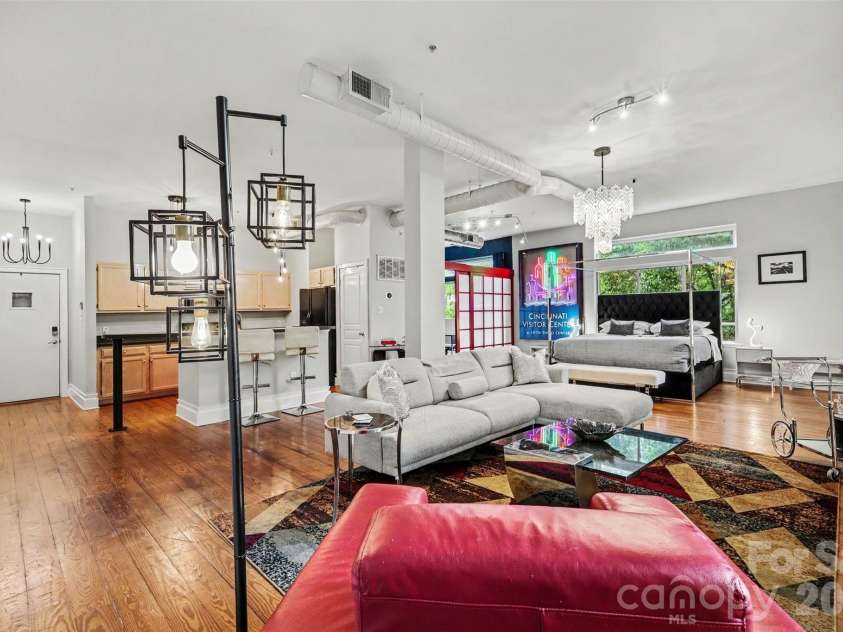 404 Laurel Avenue, Charlotte, NC 28204.  MLS# CAR4377380, YatesRealty ID 21942. 