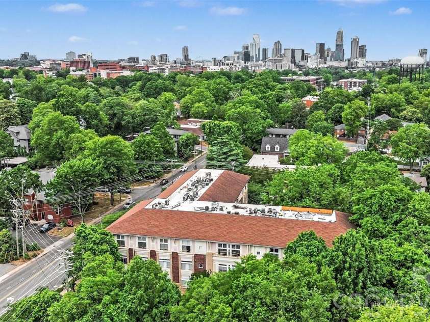 404 Laurel Avenue, Charlotte, NC 28204.  MLS# CAR4377380, YatesRealty ID 21942. 