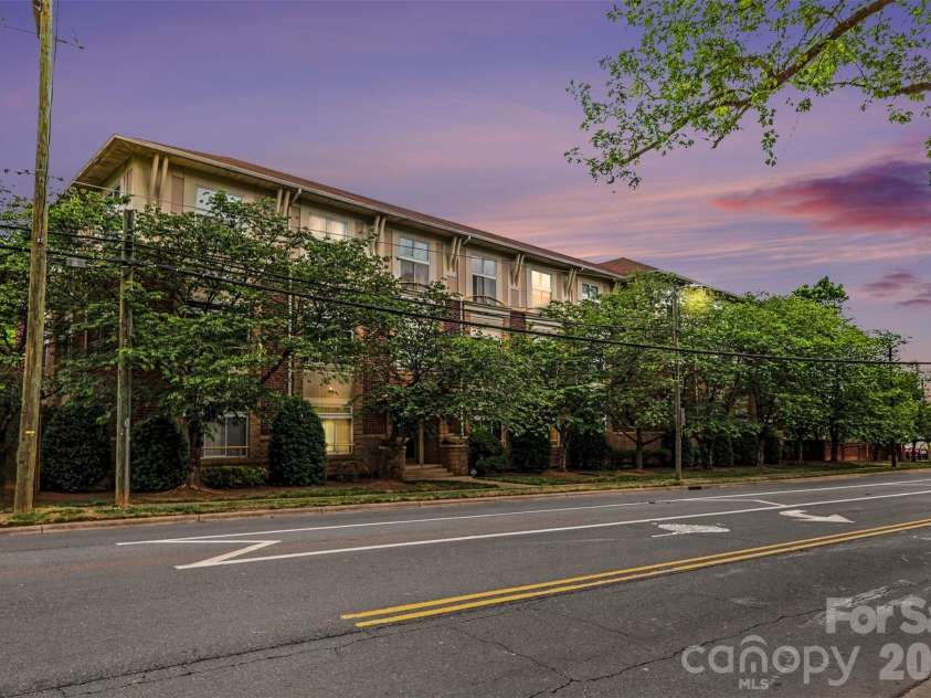 404 Laurel Avenue, Charlotte, NC 28204.  MLS# CAR4377380, YatesRealty ID 21942. 