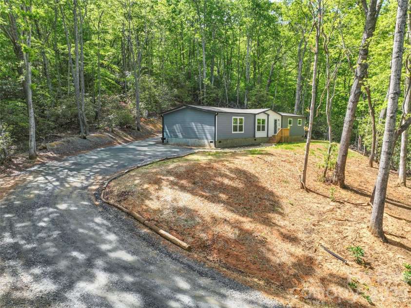293 Spar Mill Road, Burnsville, NC 28714.  MLS# CAR4377437, YatesRealty ID 21943. 