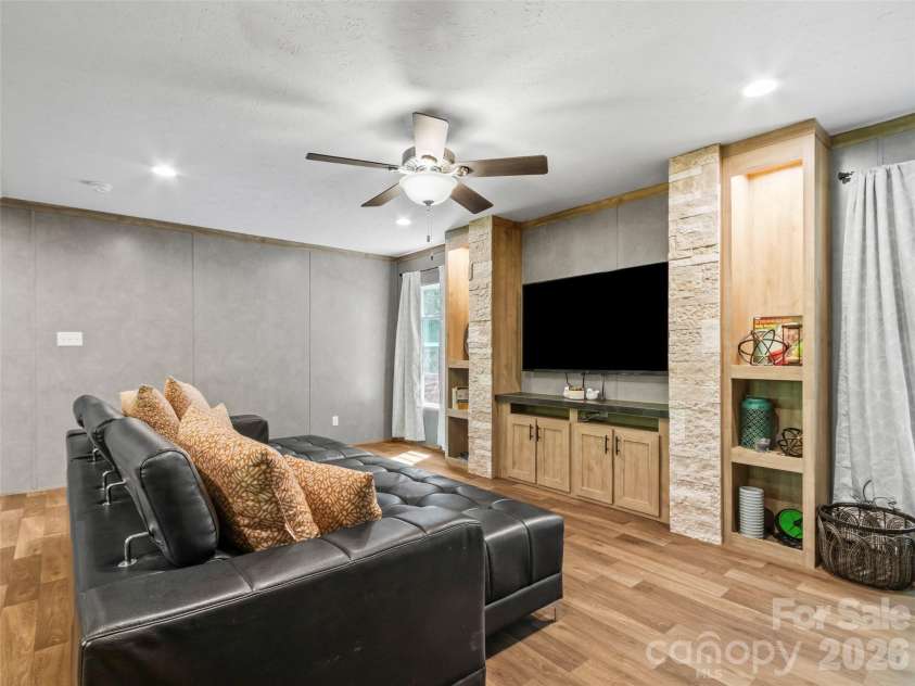 293 Spar Mill Road, Burnsville, NC 28714.  MLS# CAR4377437, YatesRealty ID 21943. 