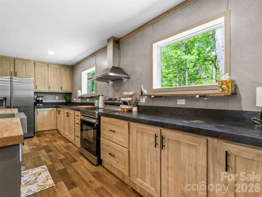 293 Spar Mill Road, Burnsville, NC 28714.  MLS# CAR4377437, YatesRealty ID 21943. 