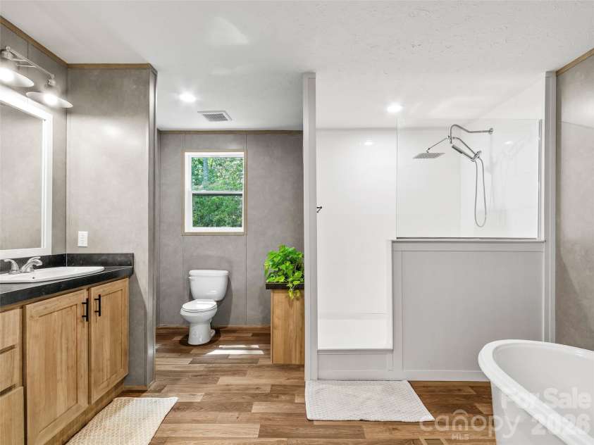 293 Spar Mill Road, Burnsville, NC 28714.  MLS# CAR4377437, YatesRealty ID 21943. Master Bathroom