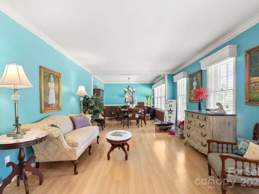 1210 Brookwood Drive, Shelby, NC 28150.  MLS# CAR4229216, YatesRealty ID 21944. Living room