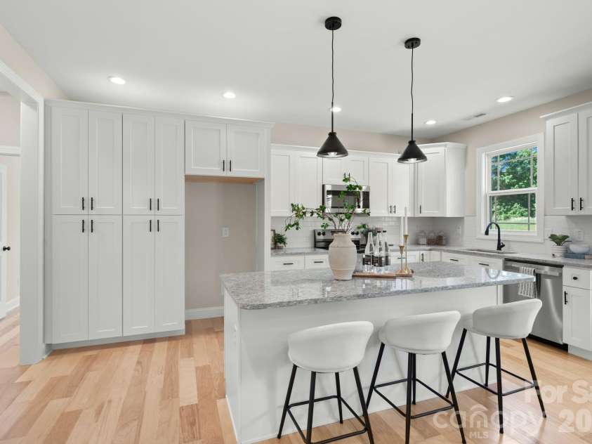 1357 Norman Shoaf Road, Winston Salem, NC 27107.  MLS# CAR4370754, YatesRealty ID 21944. 