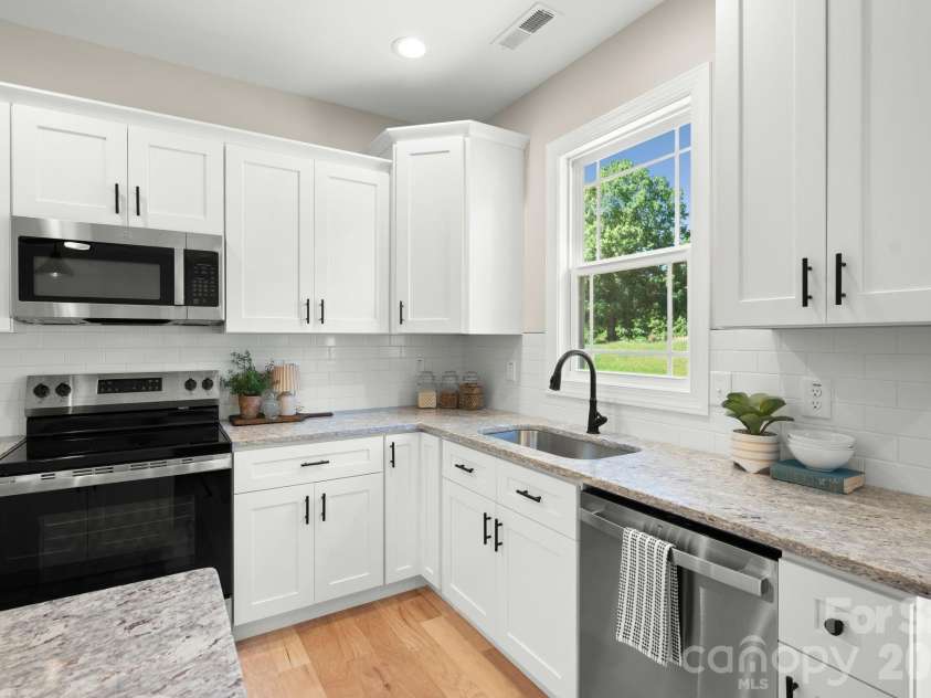 1357 Norman Shoaf Road, Winston Salem, NC 27107.  MLS# CAR4370754, YatesRealty ID 21944. 