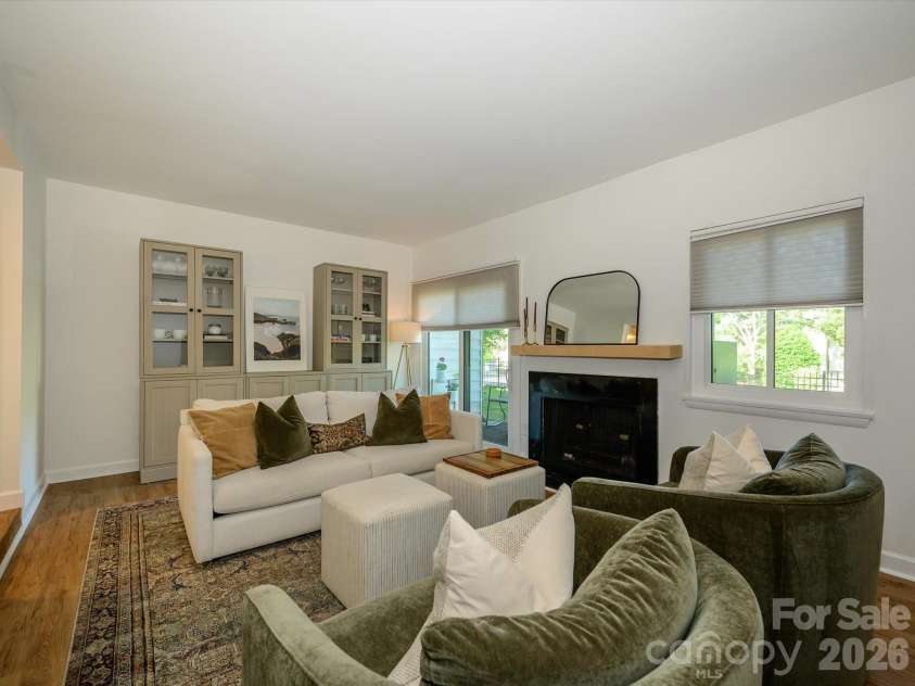 3738 Winding Creek Lane, Charlotte, NC 28226.  MLS# CAR4376809, YatesRealty ID 21947. 