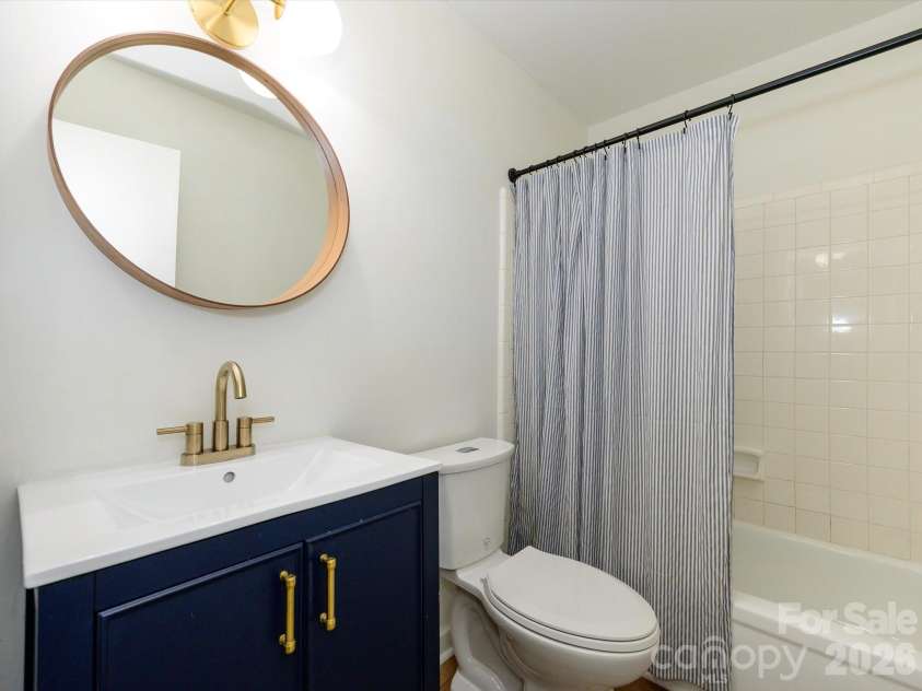 3738 Winding Creek Lane, Charlotte, NC 28226.  MLS# CAR4376809, YatesRealty ID 21947. 