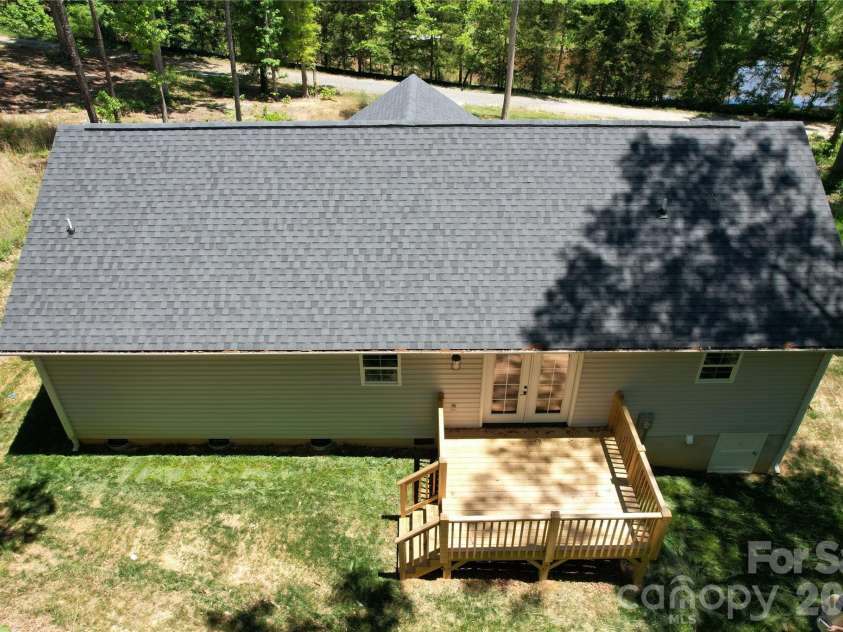 129 Jessicas Way, Lexington, NC 27292.  MLS# CAR4380803, YatesRealty ID 21948. 