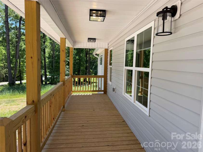 129 Jessicas Way, Lexington, NC 27292.  MLS# CAR4380803, YatesRealty ID 21948. 
